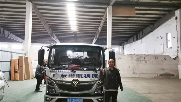 老司机选择自动挡轻卡奥铃玉兔Ⅲ，“奥铃品质，值得信赖”