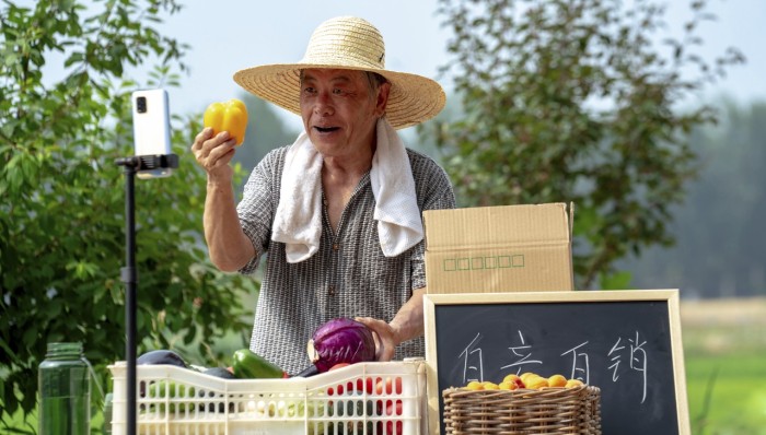 中国邮政为何爱上了“卖菜送菜”？